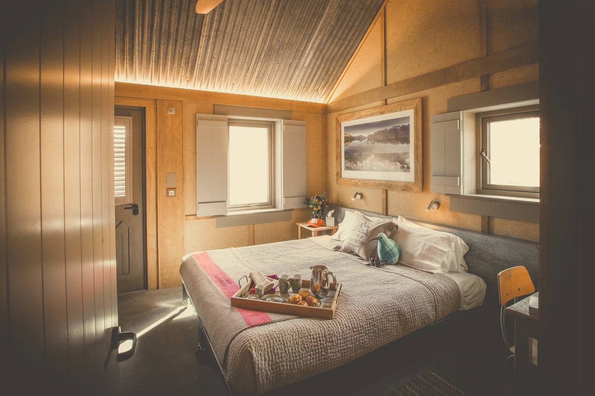 Camp Glenorchy Cabin Split King Room Interior 2